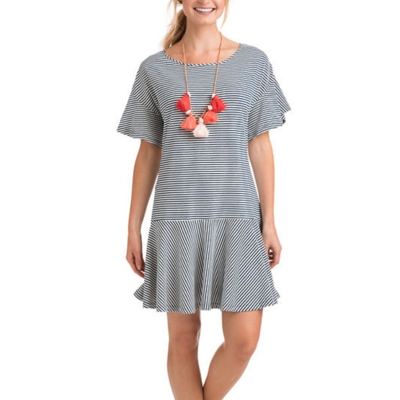 Vineyard Vines Dresses & Skirts - Vineyard Vines striped flounce dress size XS New